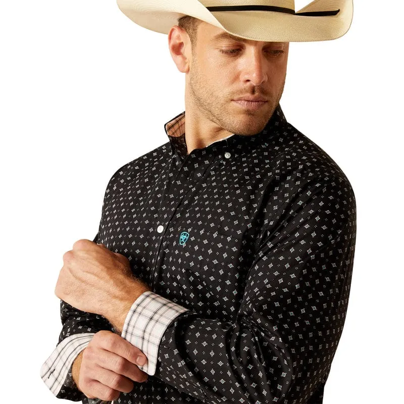 Ariat Men's Wrinkle Free Seth Black Classic Fit Long Sleeve Shirt 10048411