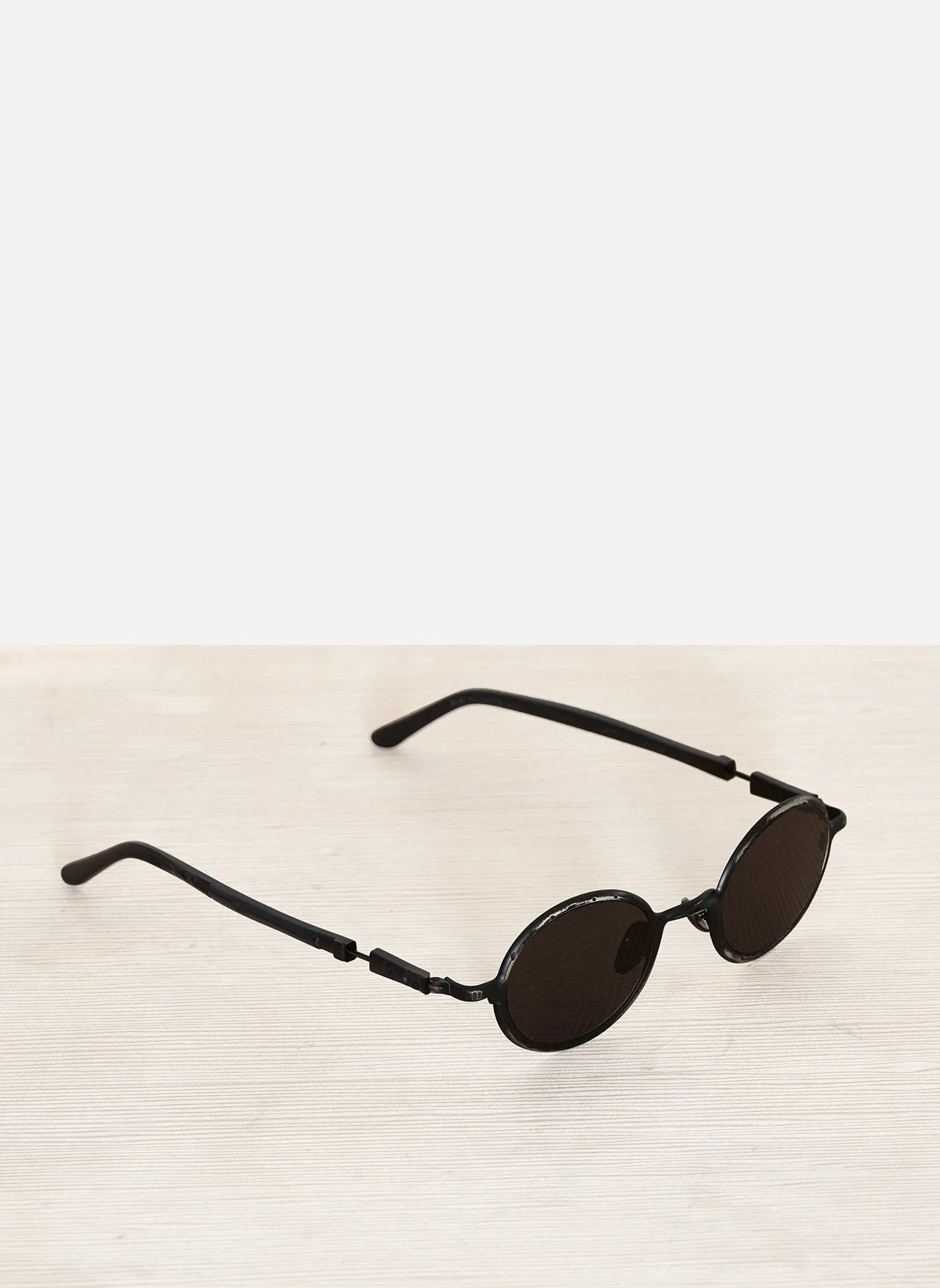 Z13 Black Hammered Metal Sunglasses